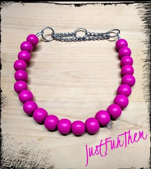 Fuscia Wood Collar